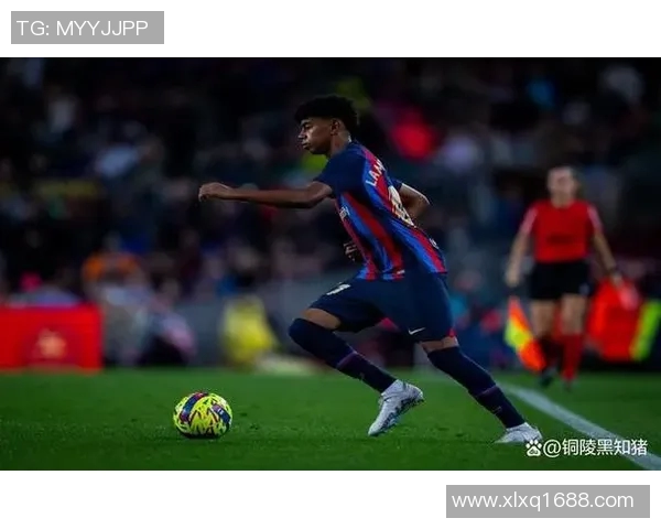 矮个子男足球星的传奇故事与他们在绿茵场上的不屈奋斗